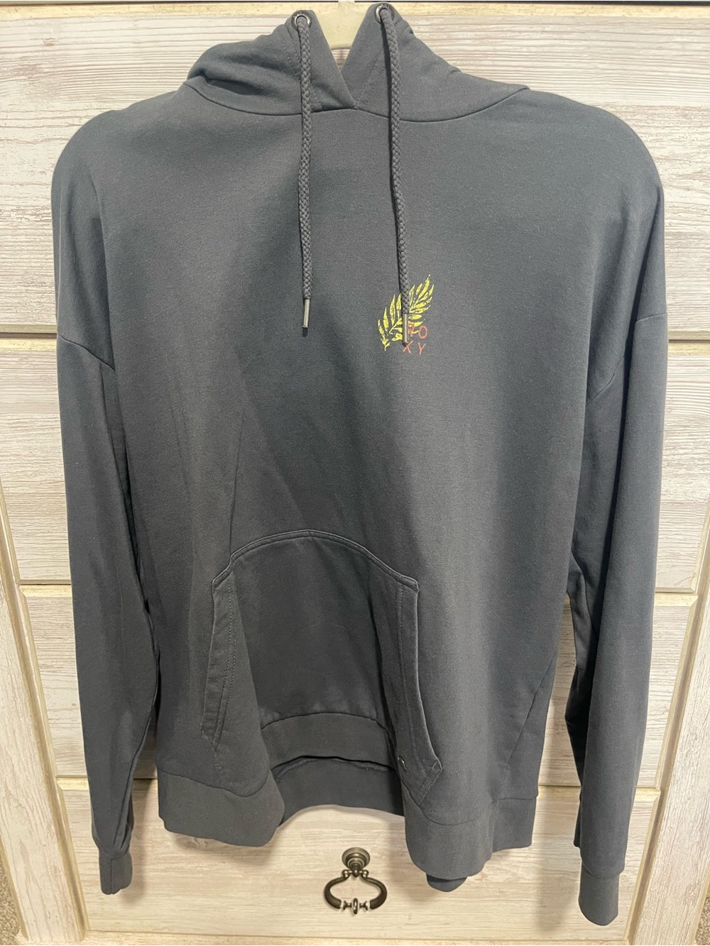 Roxy Black Pullover Hoodie with Subtle Leaf Accent